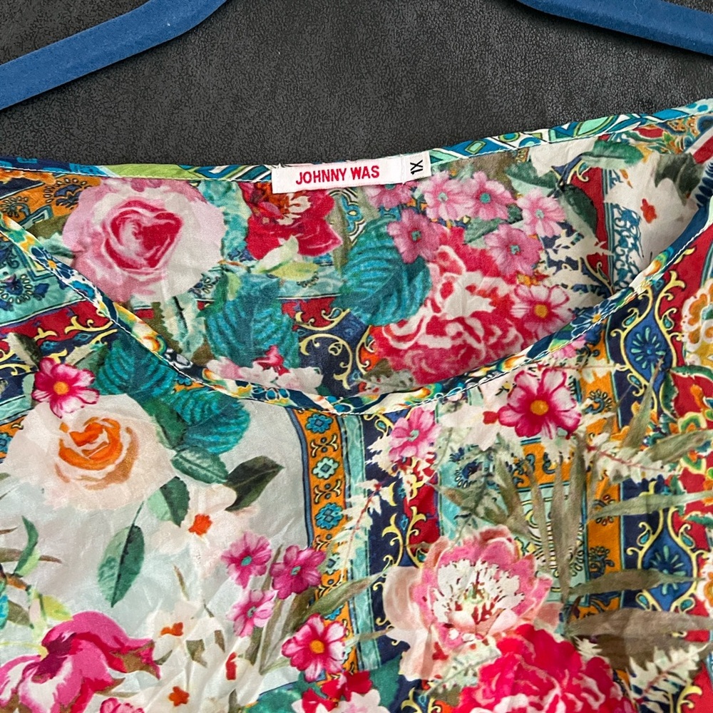 Johnny Was Multicolor Floral Geometric Patchwork silk Tunic - Teal, Pink, Green - Picture 4 of 7